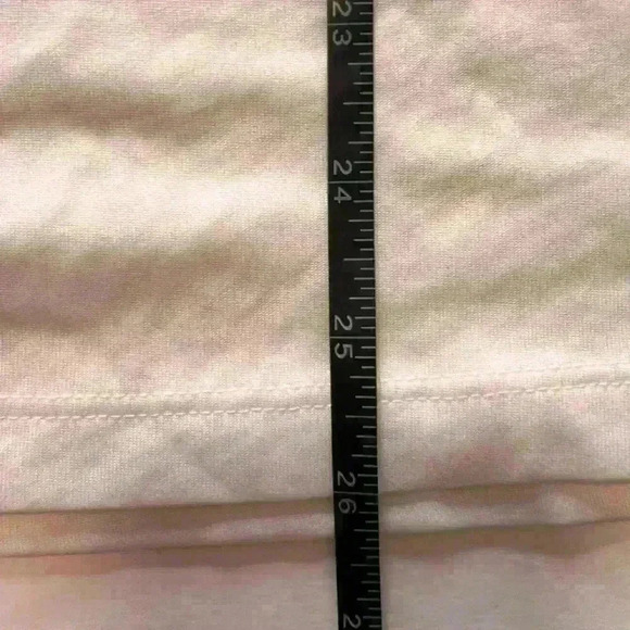 Woman’s Plus size Under Armour Heat gear  Vneck loose tech shirt-Size 2X - Picture 4 of 6